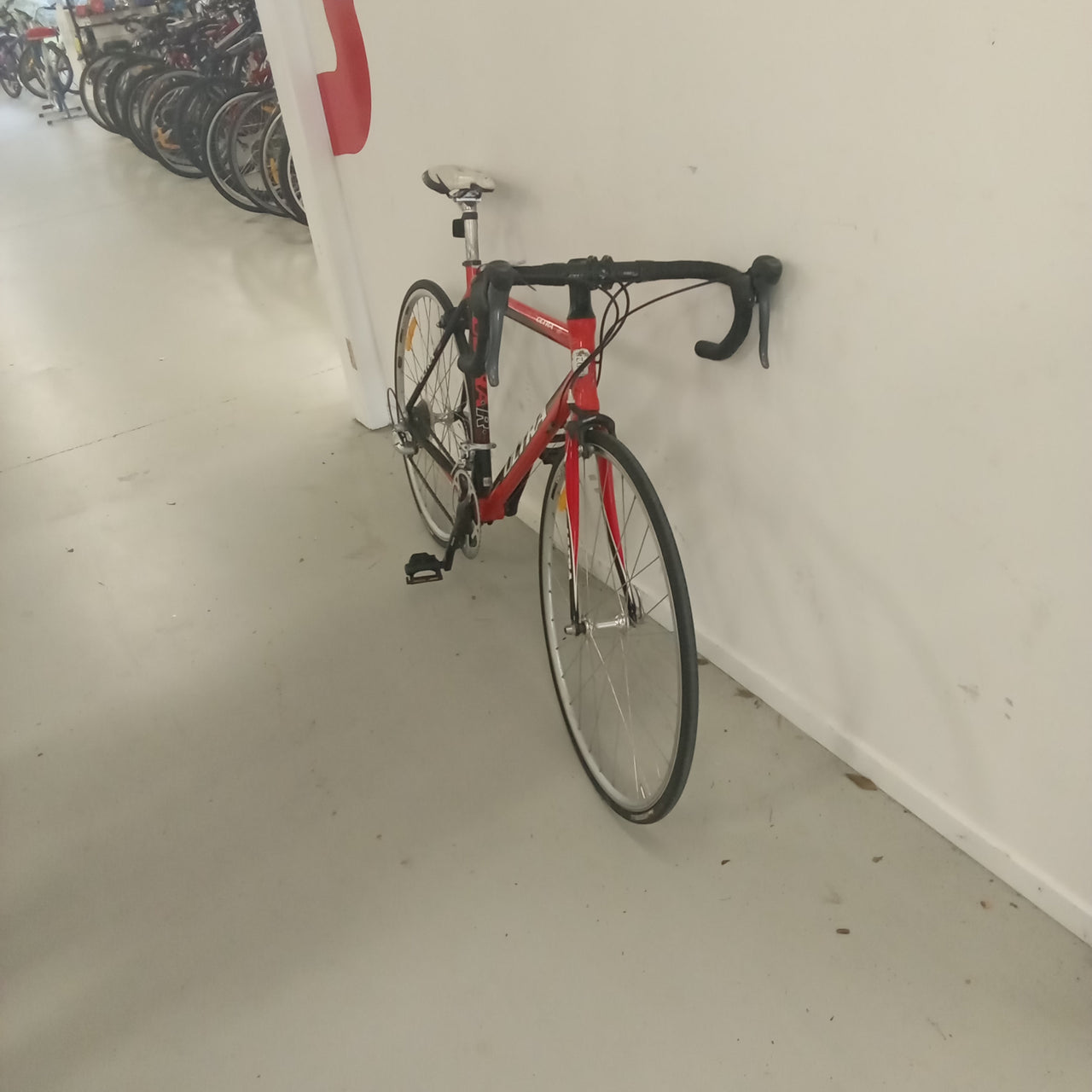 1016 - 54cm Black,
Red, Road Bike, Bike