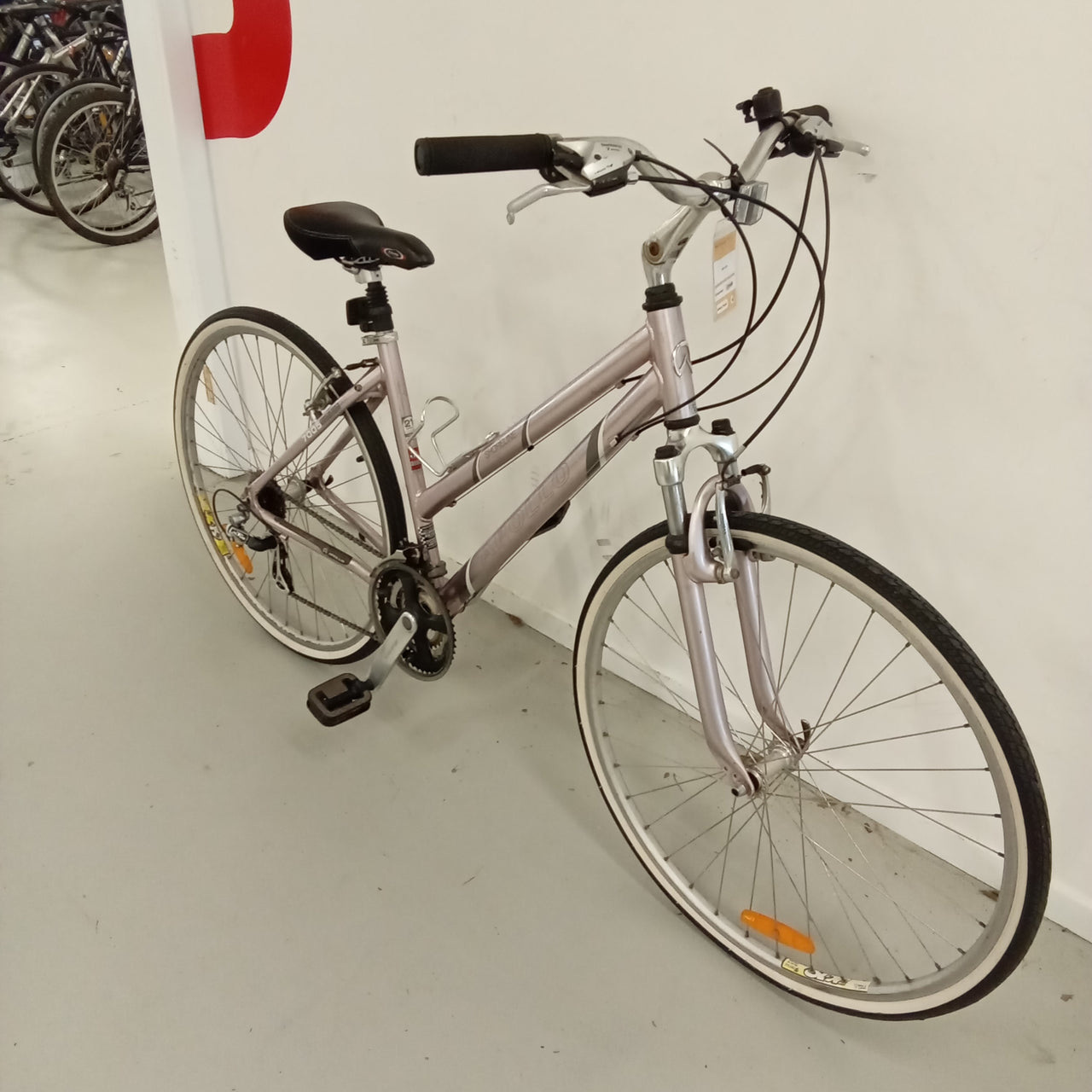1044 -  Silver, Hybrid Commuter, Bike