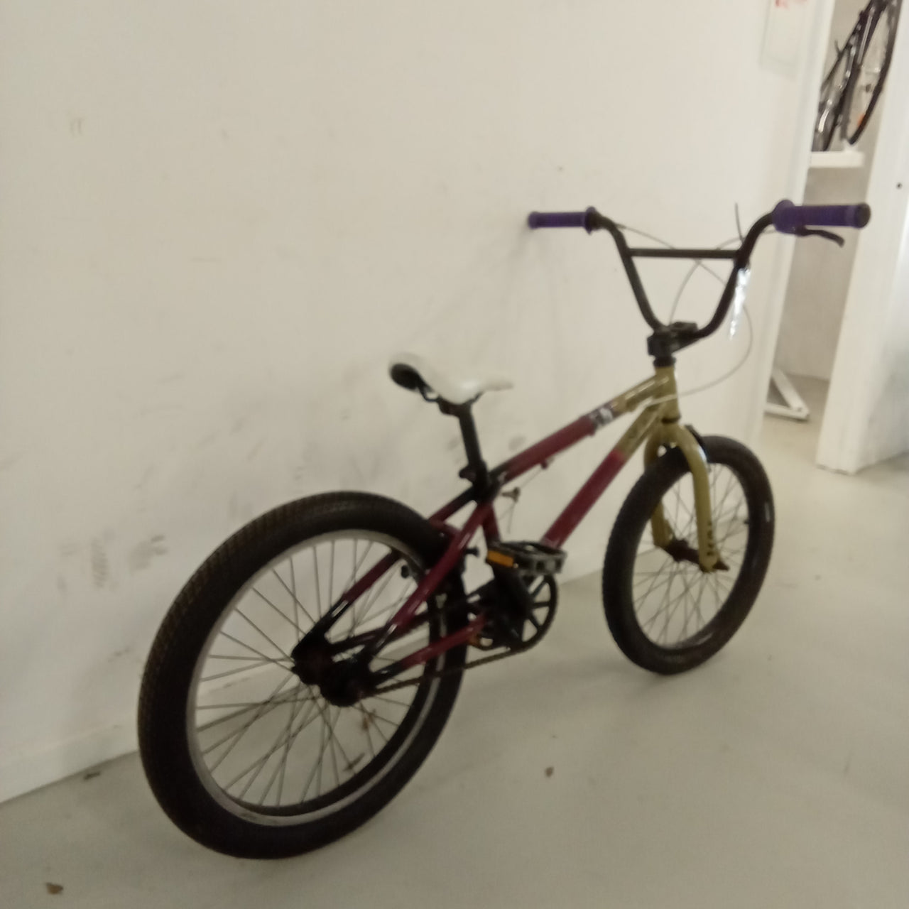 1052 - 20" Red,
Beige BMX, Bike