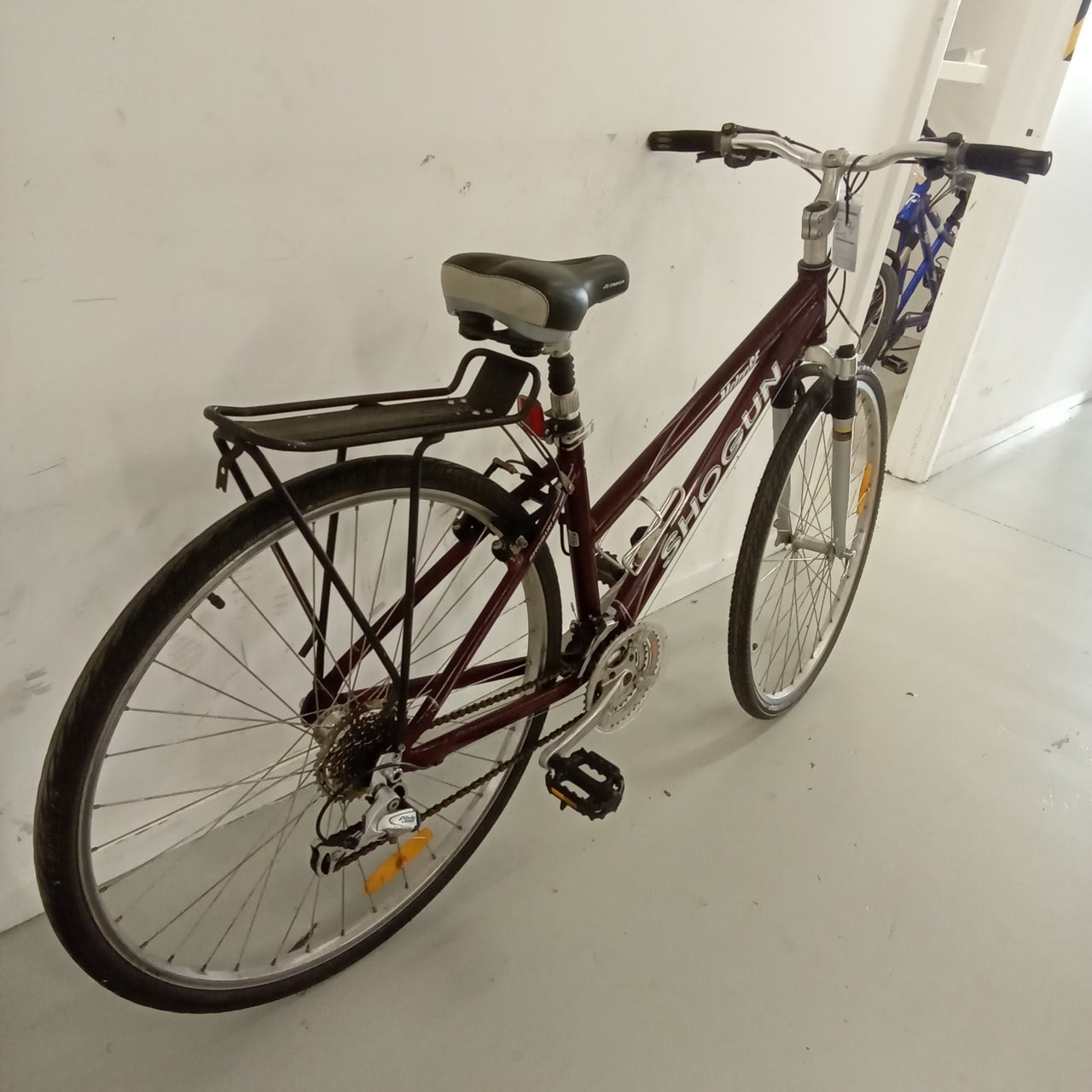 1784 - 40cm Merlot Hybrid Commuter, Bike