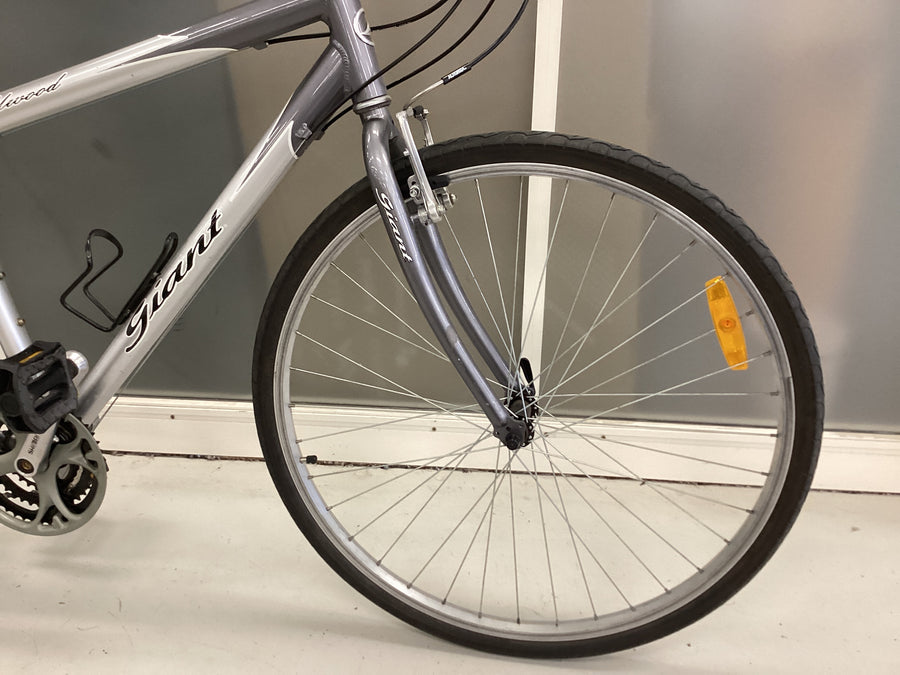 Giant - Elwood - Flat Bar Commuter - Silver (#4552)