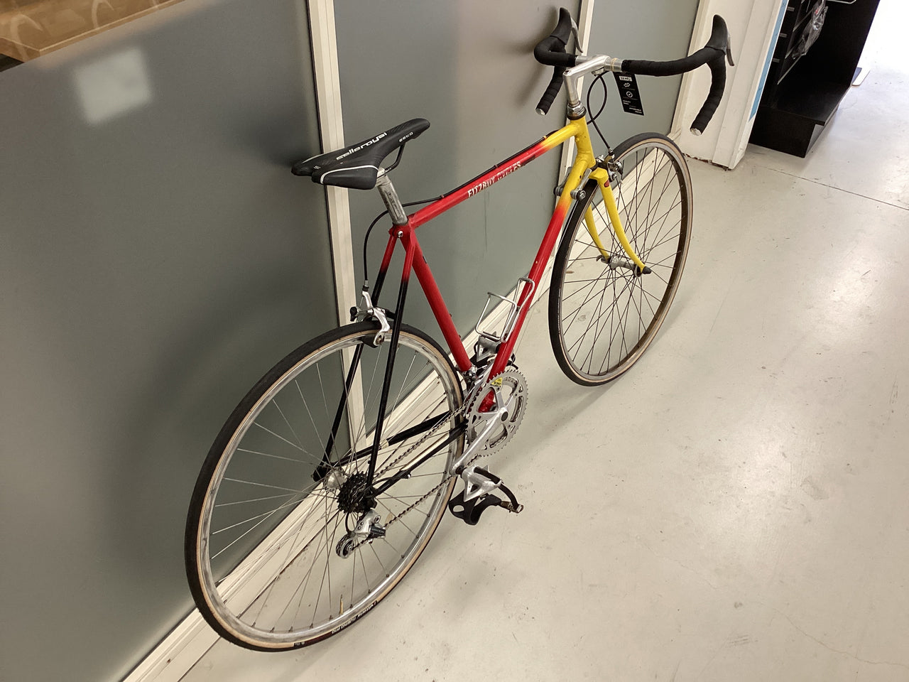 Fitzroy cycles  Bike -  55cm - Road Bike,
Vintage, Colour: Yellow, Red