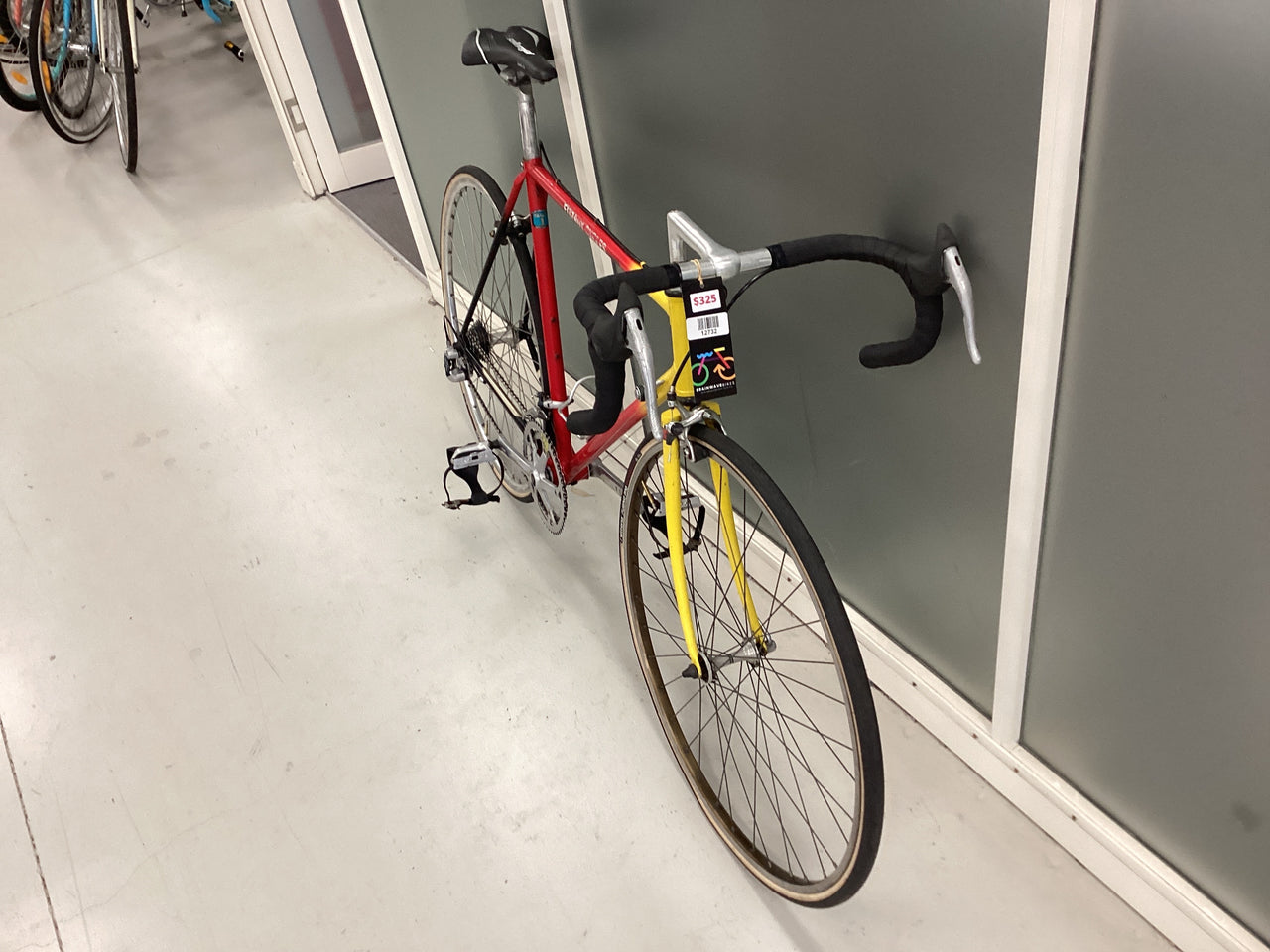 Fitzroy cycles  Bike -  55cm - Road Bike,
Vintage, Colour: Yellow, Red