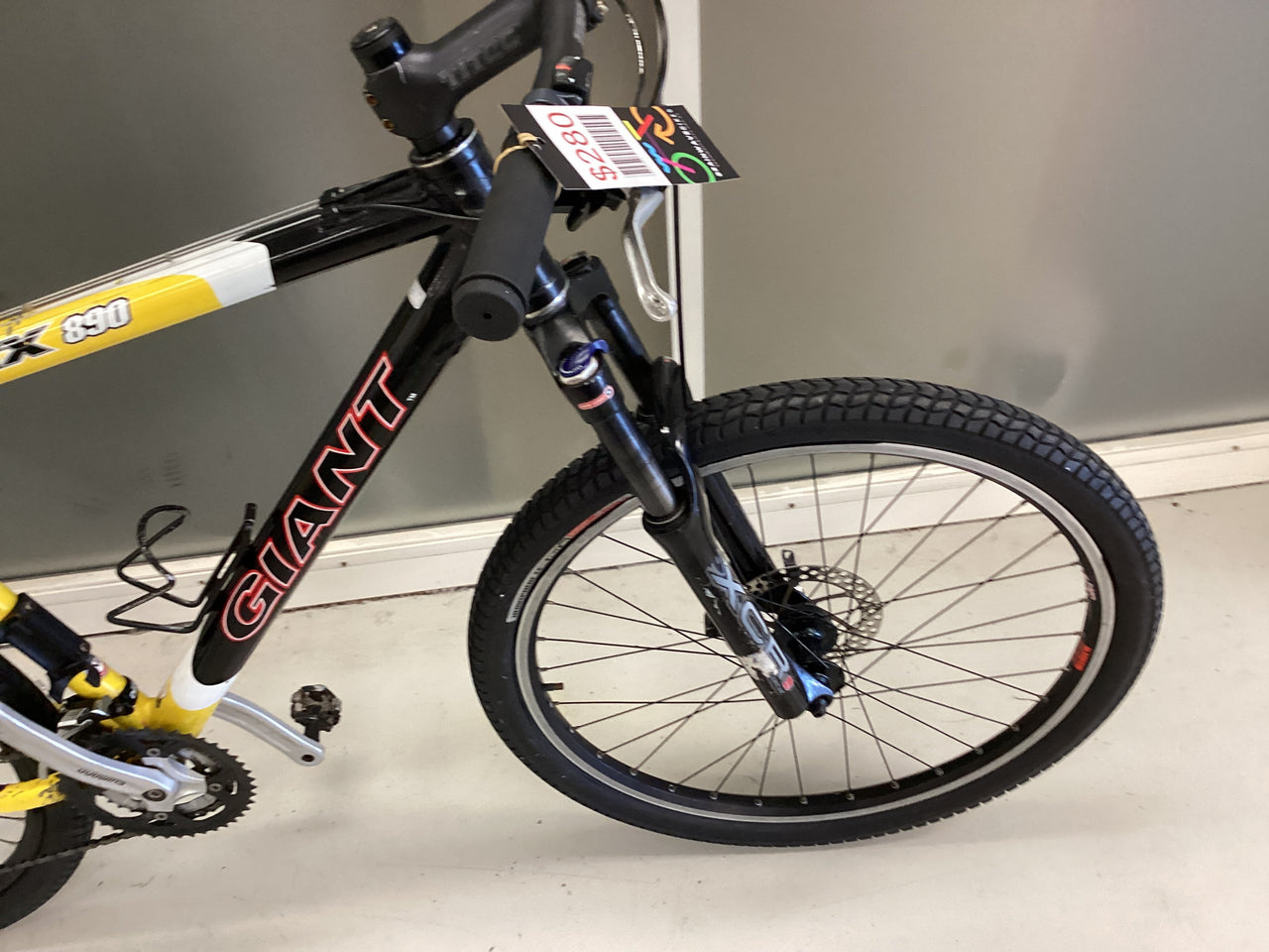 Giant - ATX - Mountain Bike - Black , Yellow (#4624)