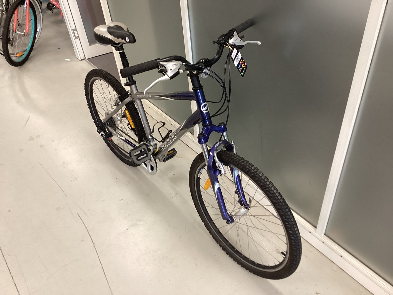 Giant Sedona Bike -  44cm - Mountain Bike, Colour: Blue, Silver