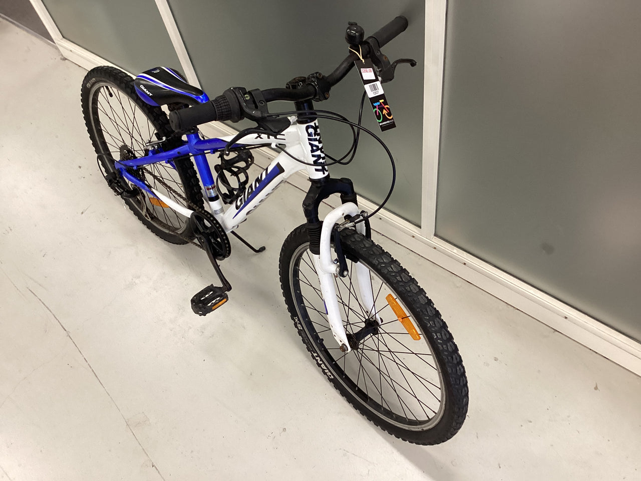 giant Xtc Bike - 24"  - Kids, Colour: Blue, White