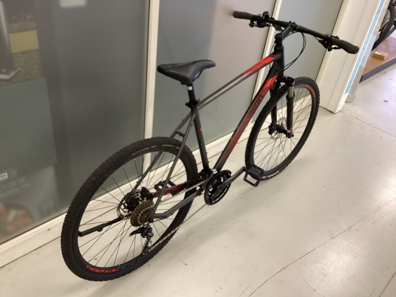 Polygon Heist Bike -  54cm - Hybrid Commuter, Colour: Red, Grey
