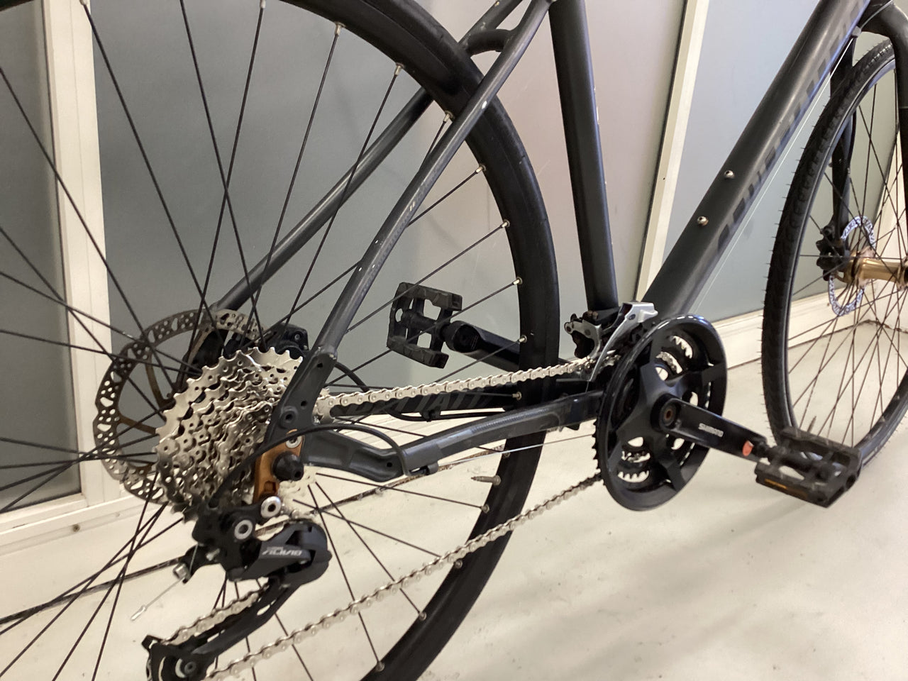 Specialized Sirrus Bike -  50cm - Flat Bar Commuter, Colour: Grey