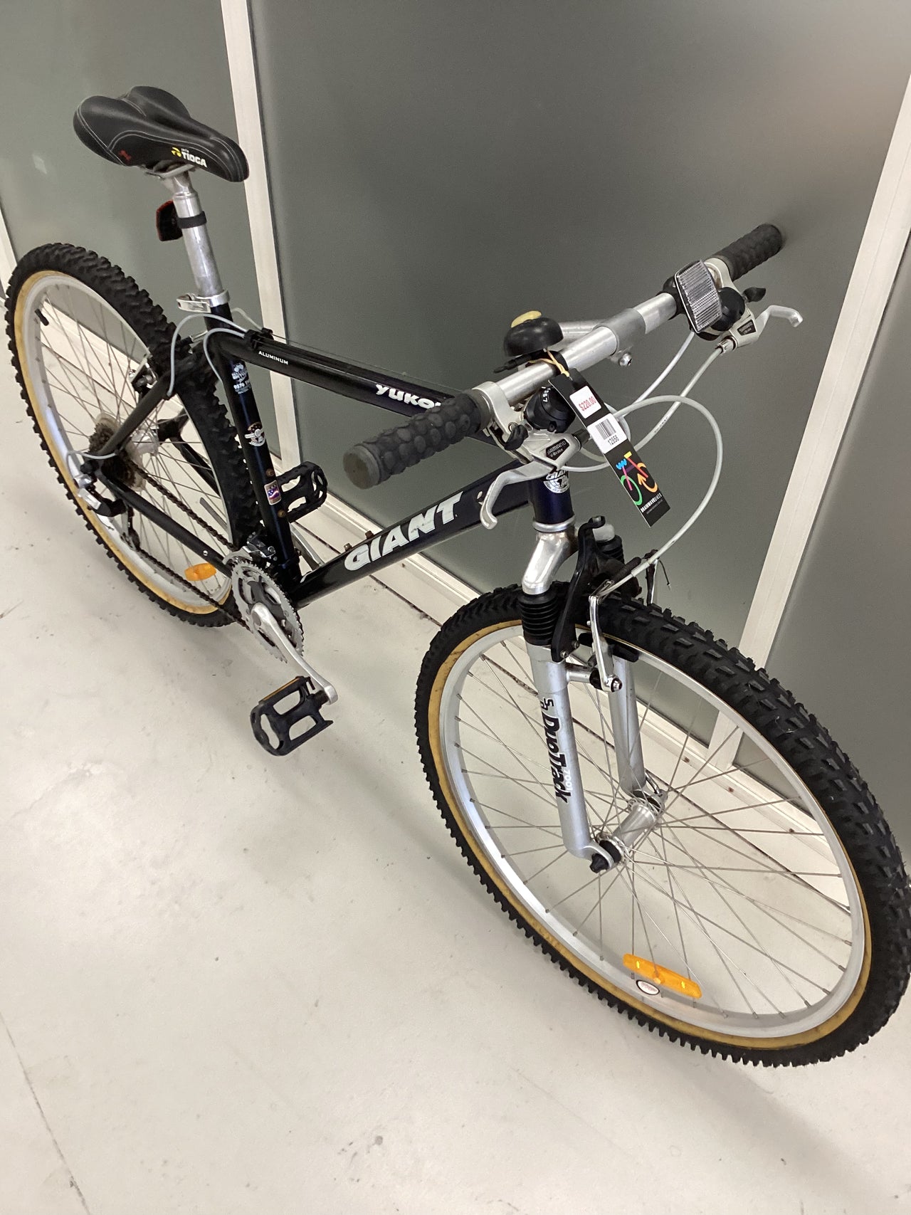 Giant Yukon Bike -  46cm - Mountain Bike, Colour: Blue