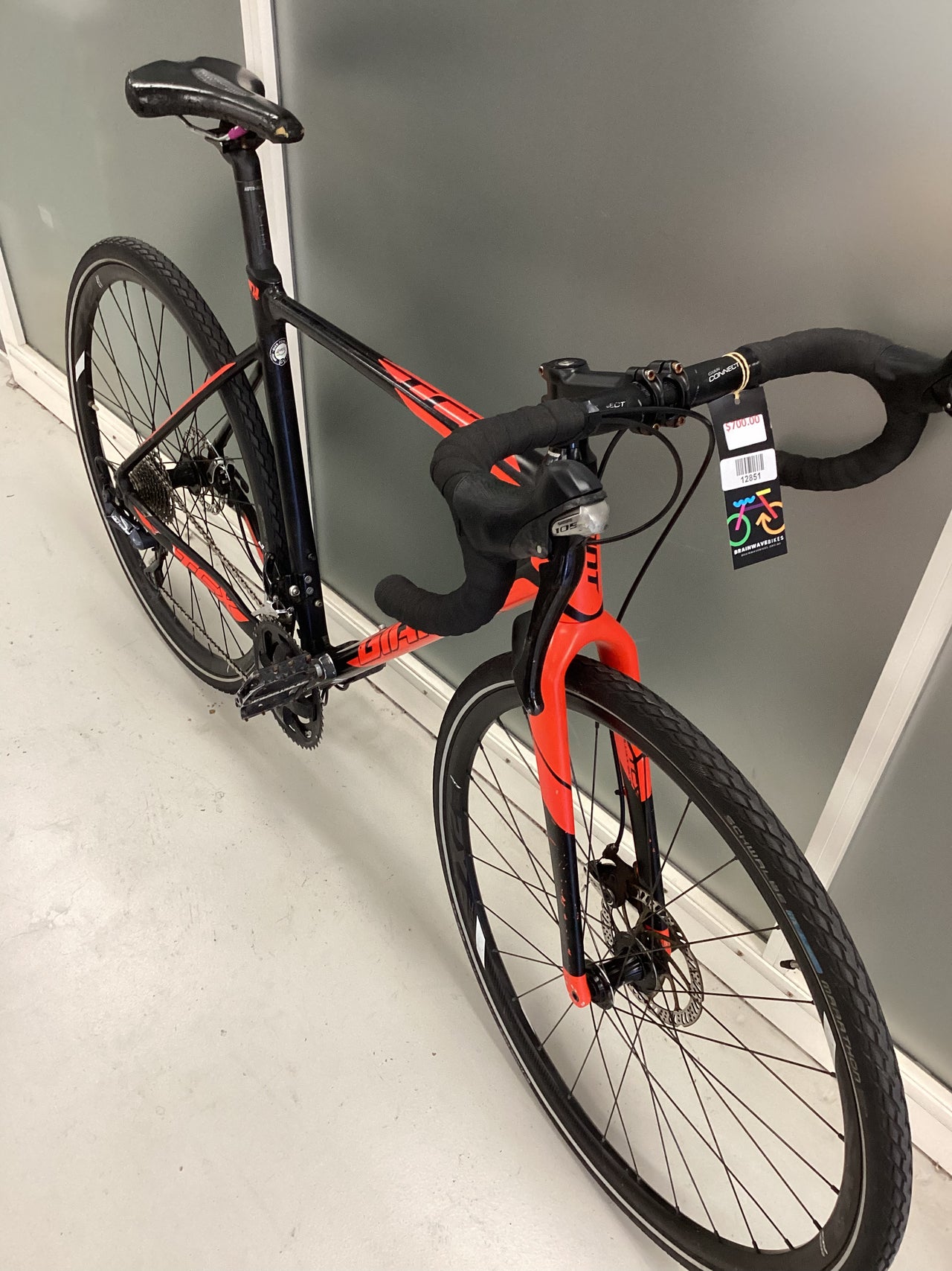Giant TCX Bike -  54cm - Gravel Bike, Colour: Black, Red