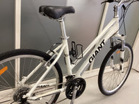Thumbnail for Giant Boulder Bike -  46cm - Mountain Bike, Colour: Black, White