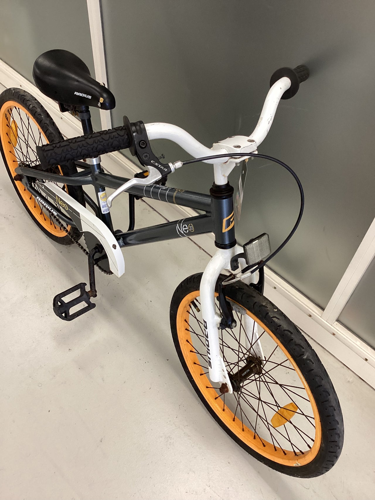 Radius Neo 20 Bike - 20"  - Kids, Colour: Grey