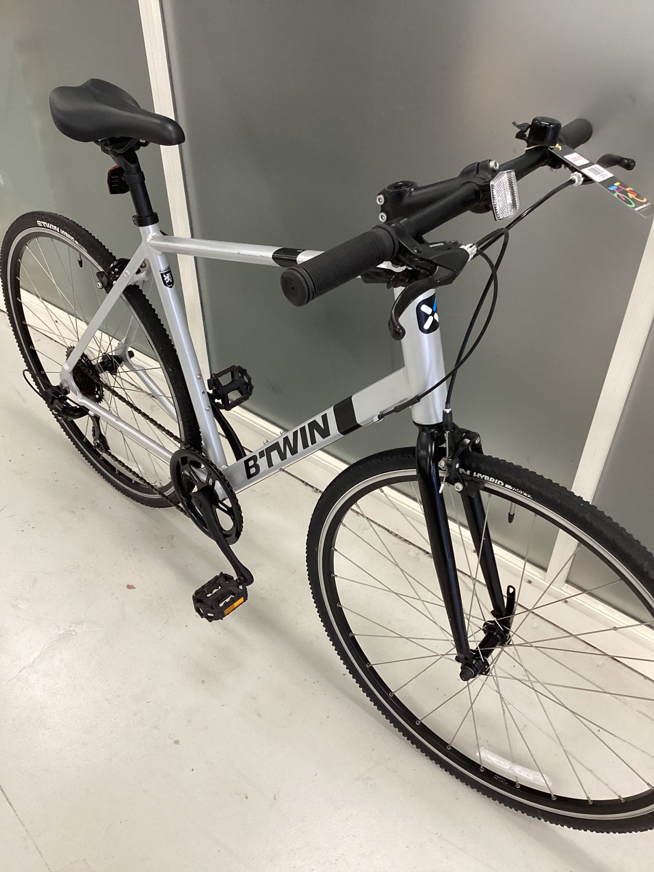 B-Twin Triban Bike -  54cm - Flat Bar Commuter, Colour: Silver