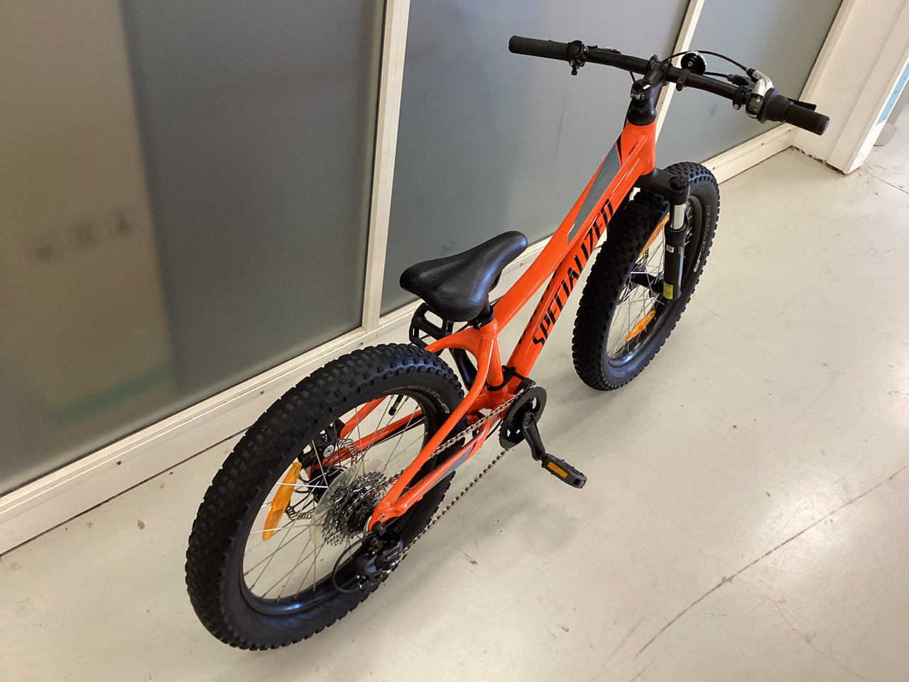 Specialized Rip Rock 20 Bike - 20"  - Mountain Bike,
Kids, Colour: Orange