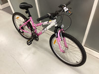 Thumbnail for GT Aggressir Bike -  38cm - Mountain Bike, Colour: White, Pink
