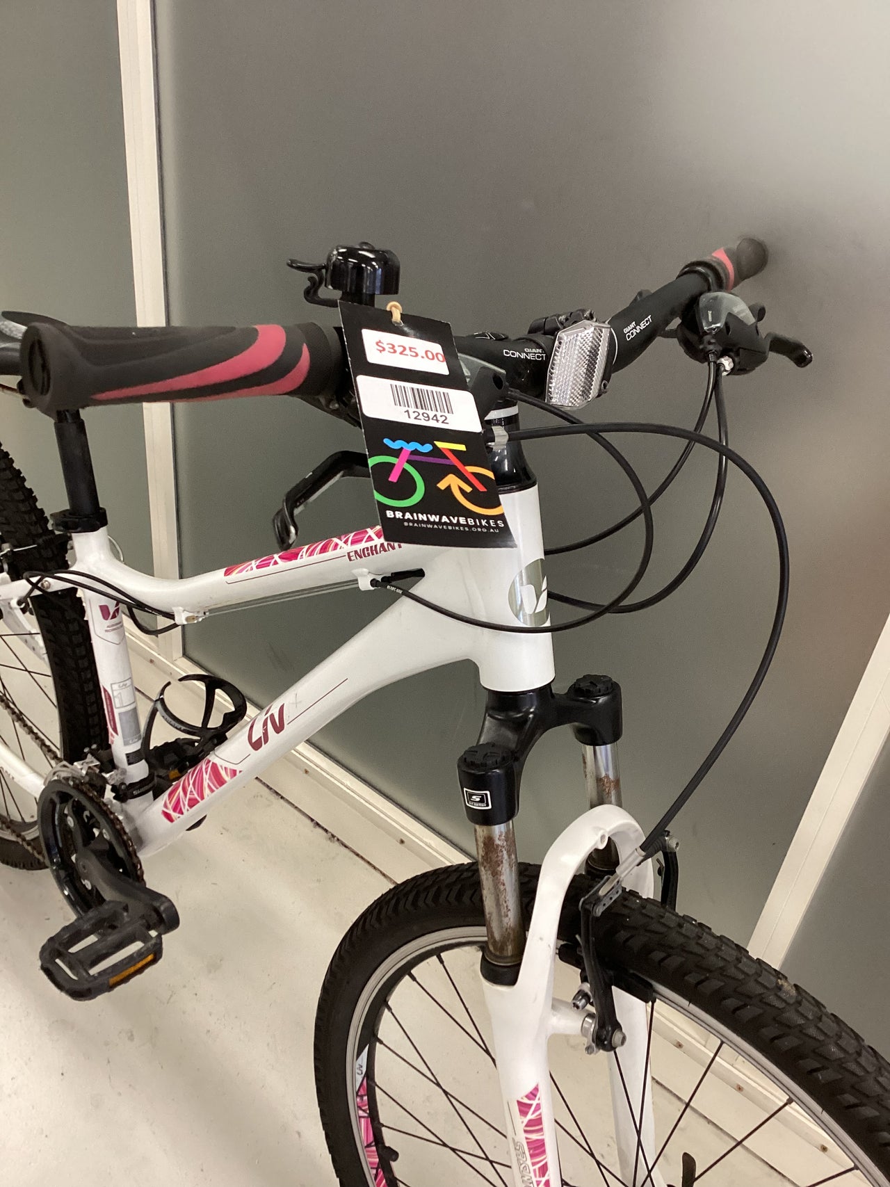 liv Enchant Bike - 26"  - Mountain Bike, Colour: White