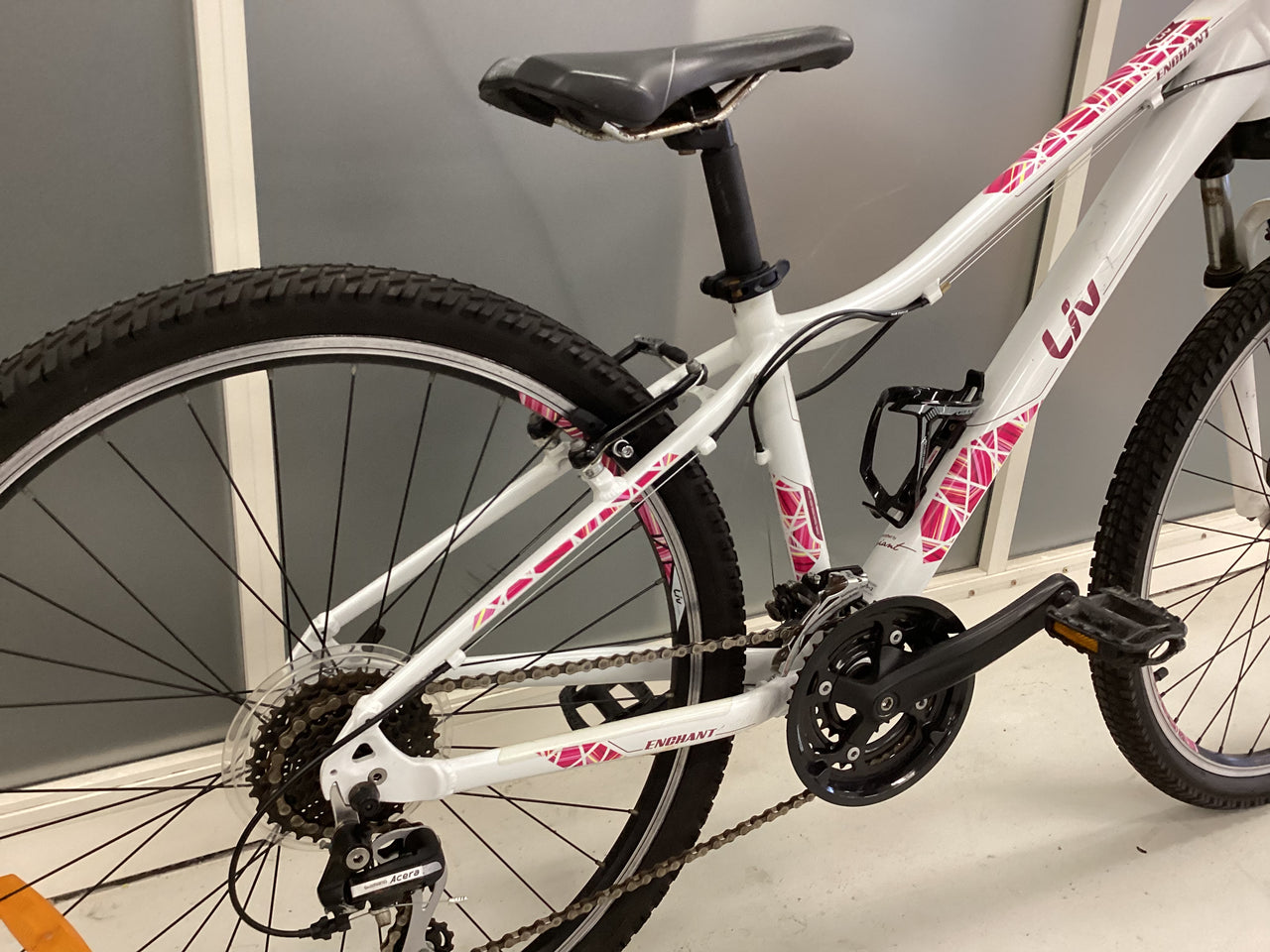 liv Enchant Bike - 26"  - Mountain Bike, Colour: White