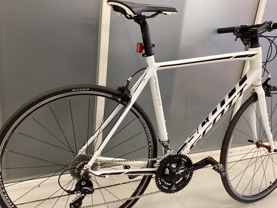 Scott Speedster Bike -  56cm - Flat Bar Commuter, Colour: Black, White