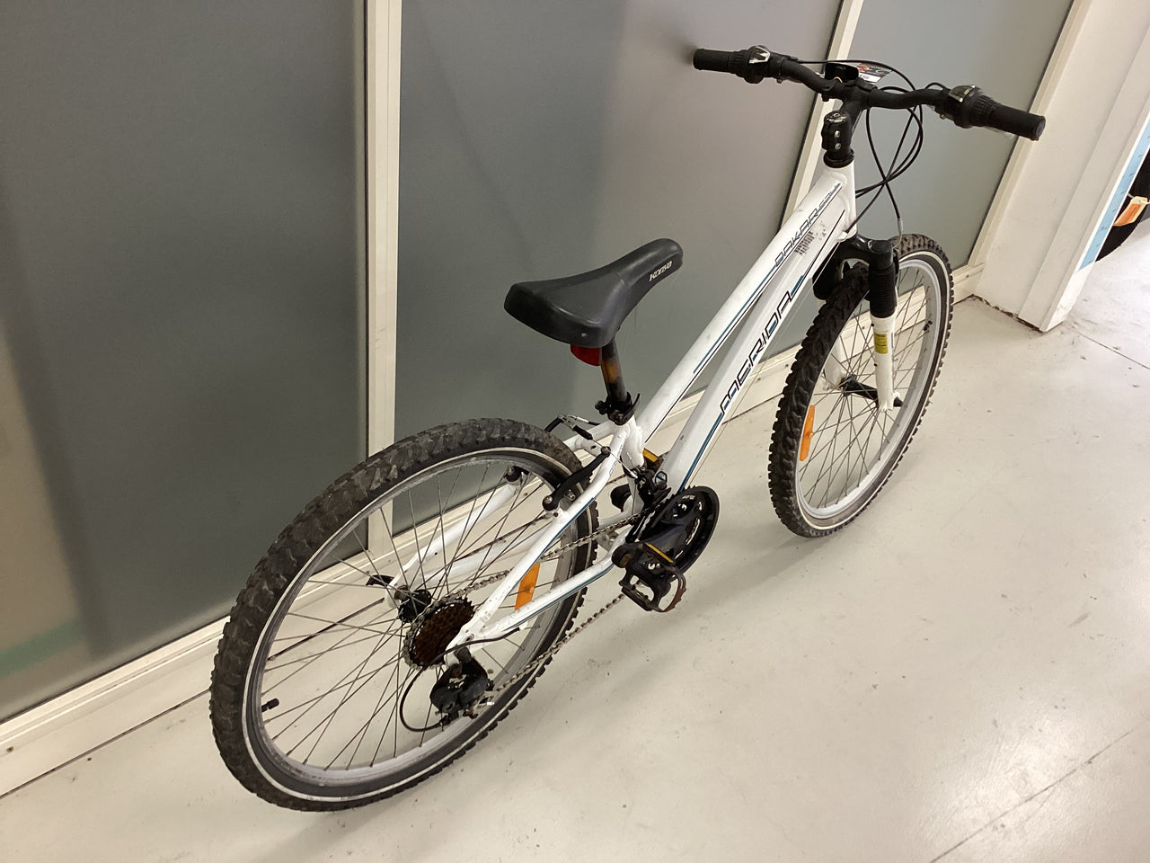 Merida Dakar 624 Bike - 24"  - Mountain Bike,
Kids, Colour: White