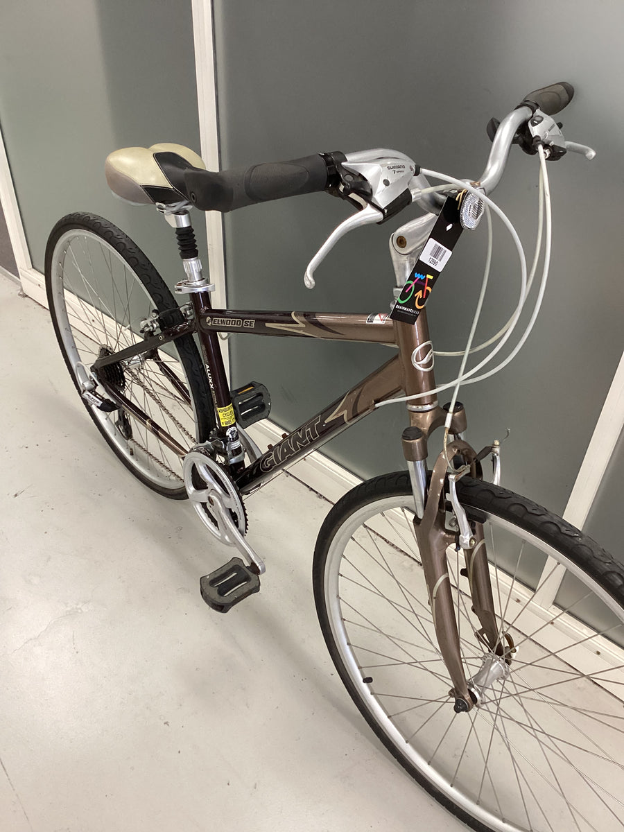 Giant Elwood Bike -  42cm - Hybrid Commuter, Colour: Brown