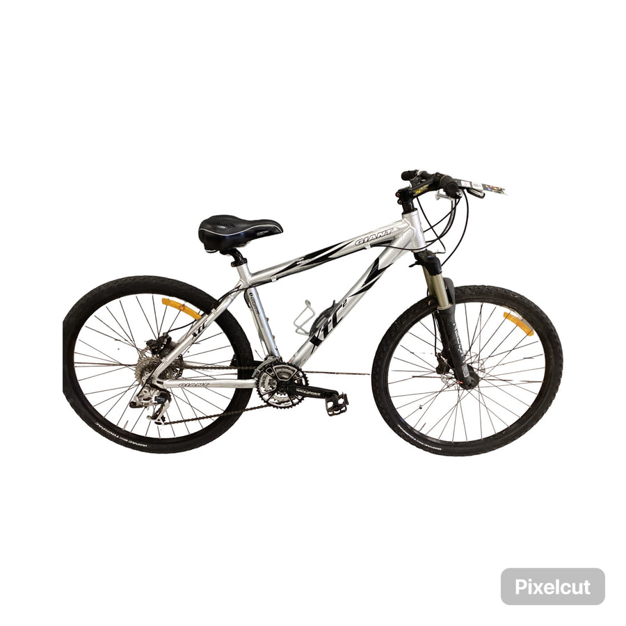 Giant Xtc2 Bike -  44cm - Mountain Bike, Colour: Silver