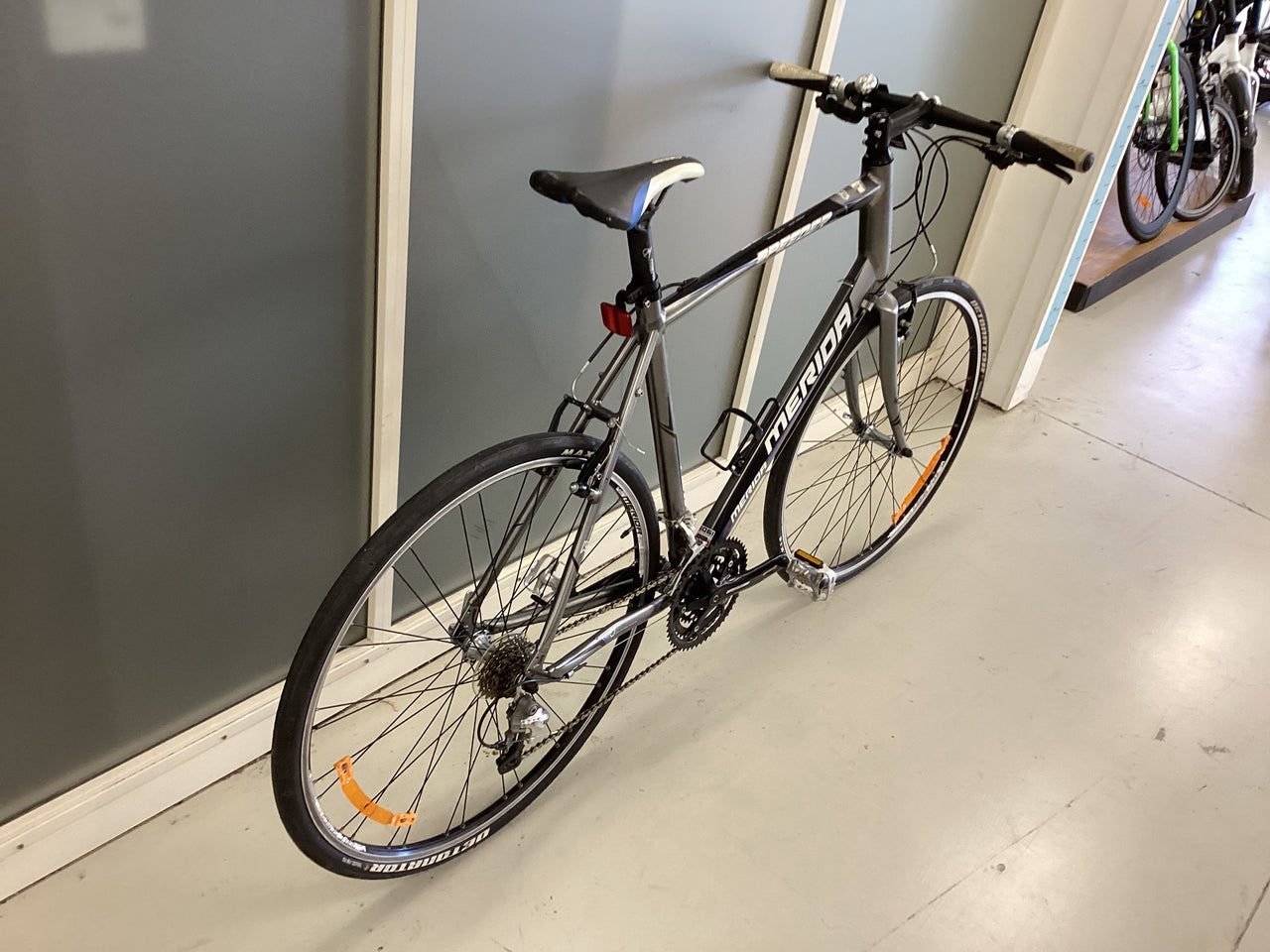Merida Speeder Bike -  58cm - Flat Bar Commuter, Colour: Black, Silver