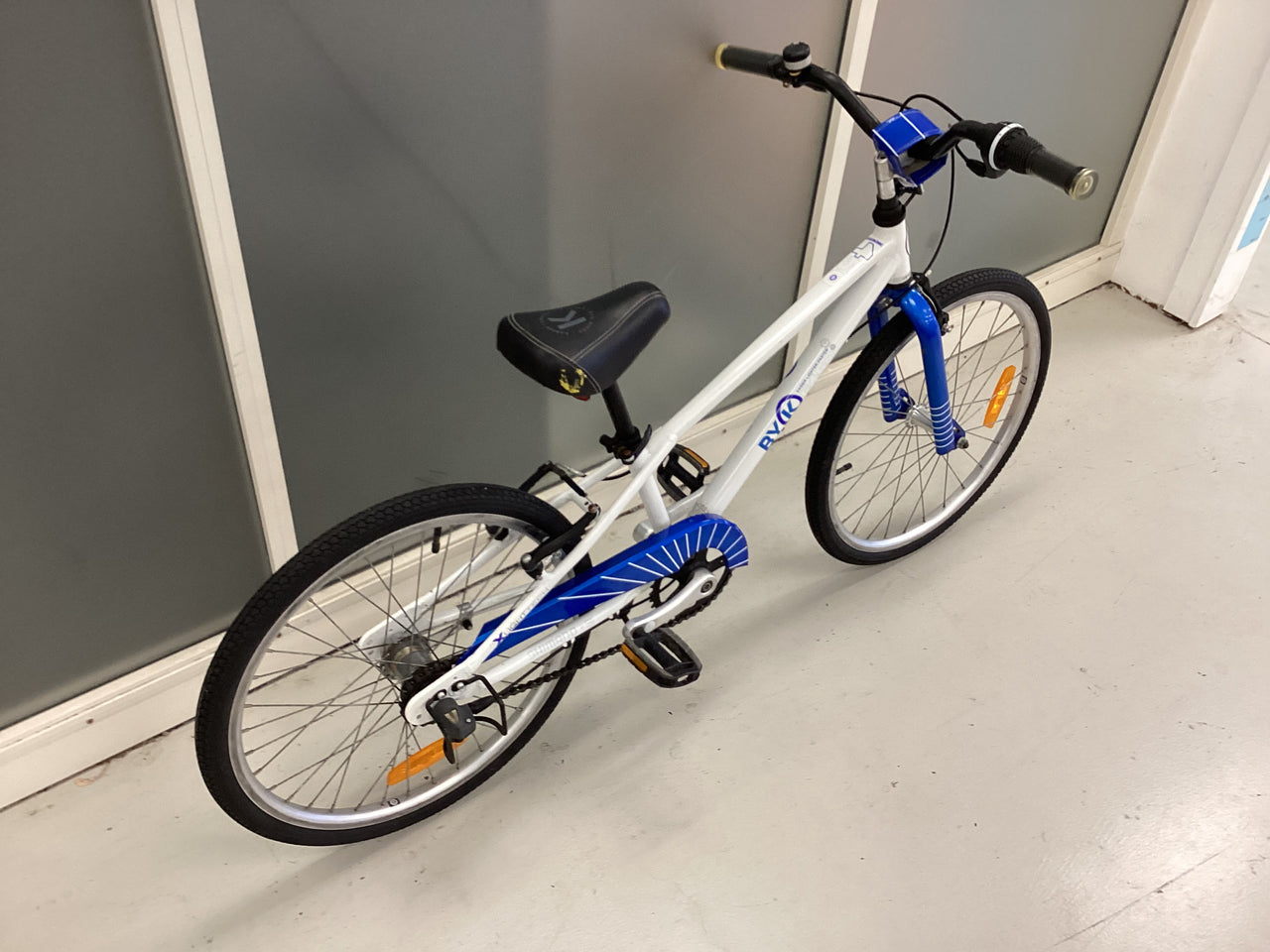 BYK E450 Bike - 20"  - Kids, Colour: Blue, White