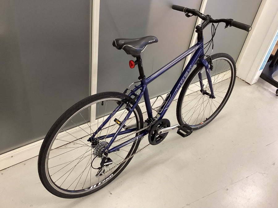 Trek 7.1 Bike -  44cm - Flat Bar Commuter, Colour: Blue