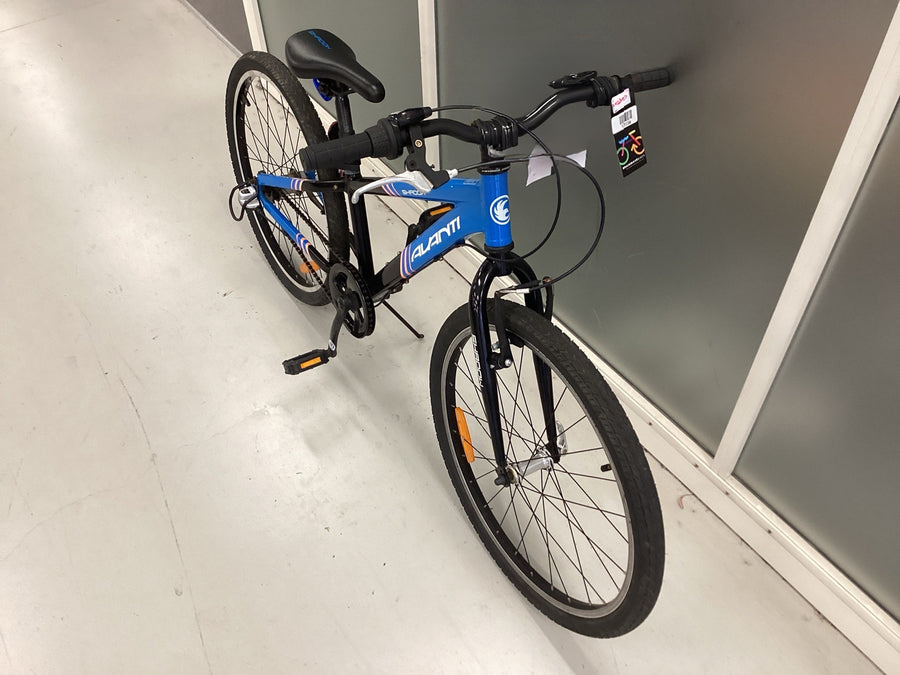Avanti Shadow Bike - 24"  - Kids, Colour: Black, Blue