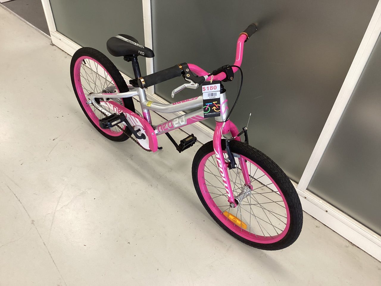 Apollo Neo 20 Bike - 20"  - Kids, Colour: Pink, Silver