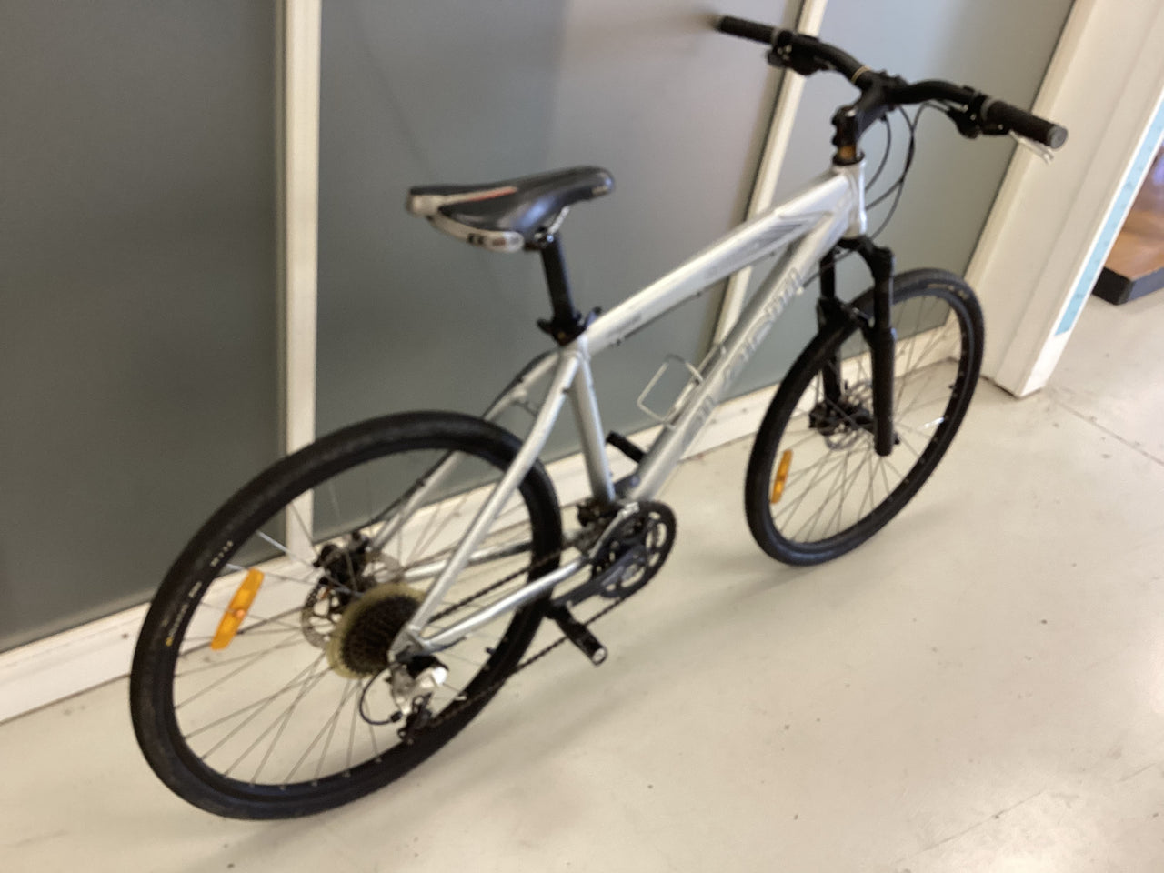 Avanti Lightning Bike -   - Flat Bar Commuter, Colour: Silver