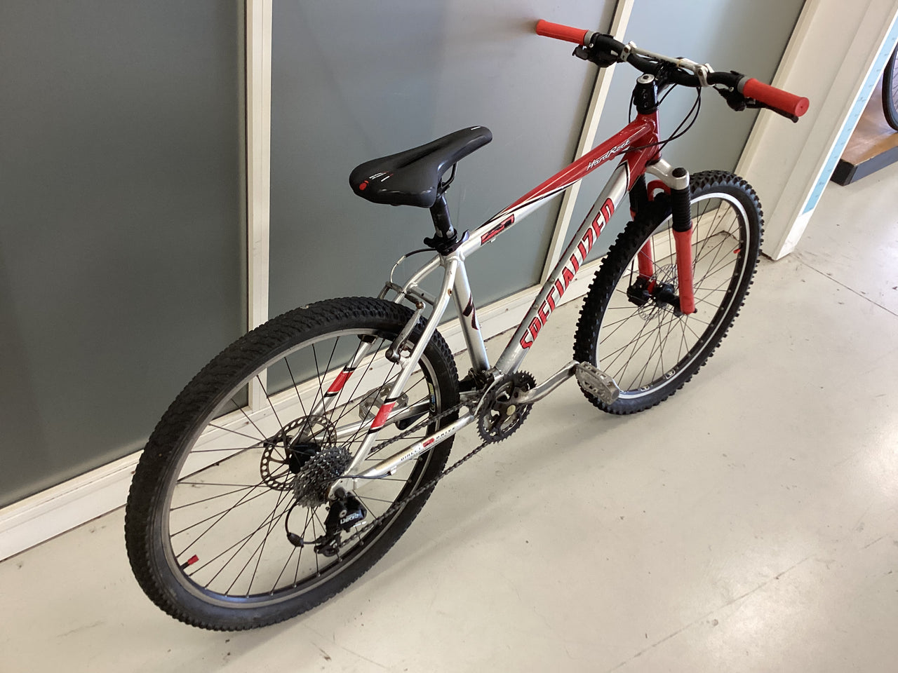 specialized Hardrock Bike - 26"  - Mountain Bike, Colour: Silver, Red