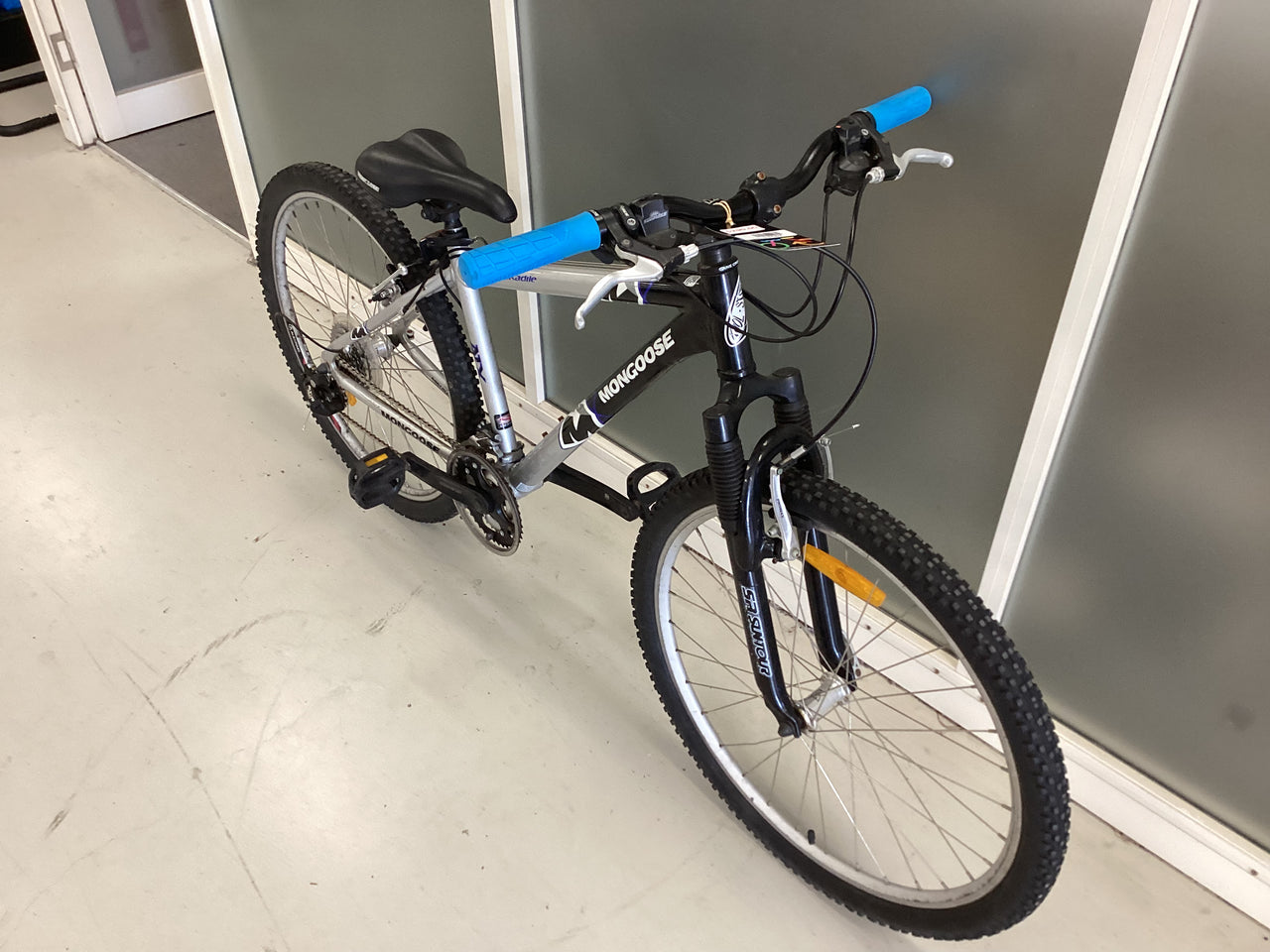 Mongoose Rockadile Bike - 26"  - Mountain Bike, Colour: Black, Silver