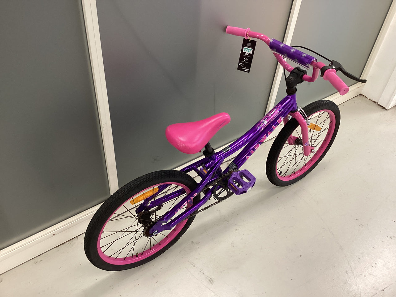 Airwalk Enigma Bike - 20"  - Kids, Colour: Pink, Purple