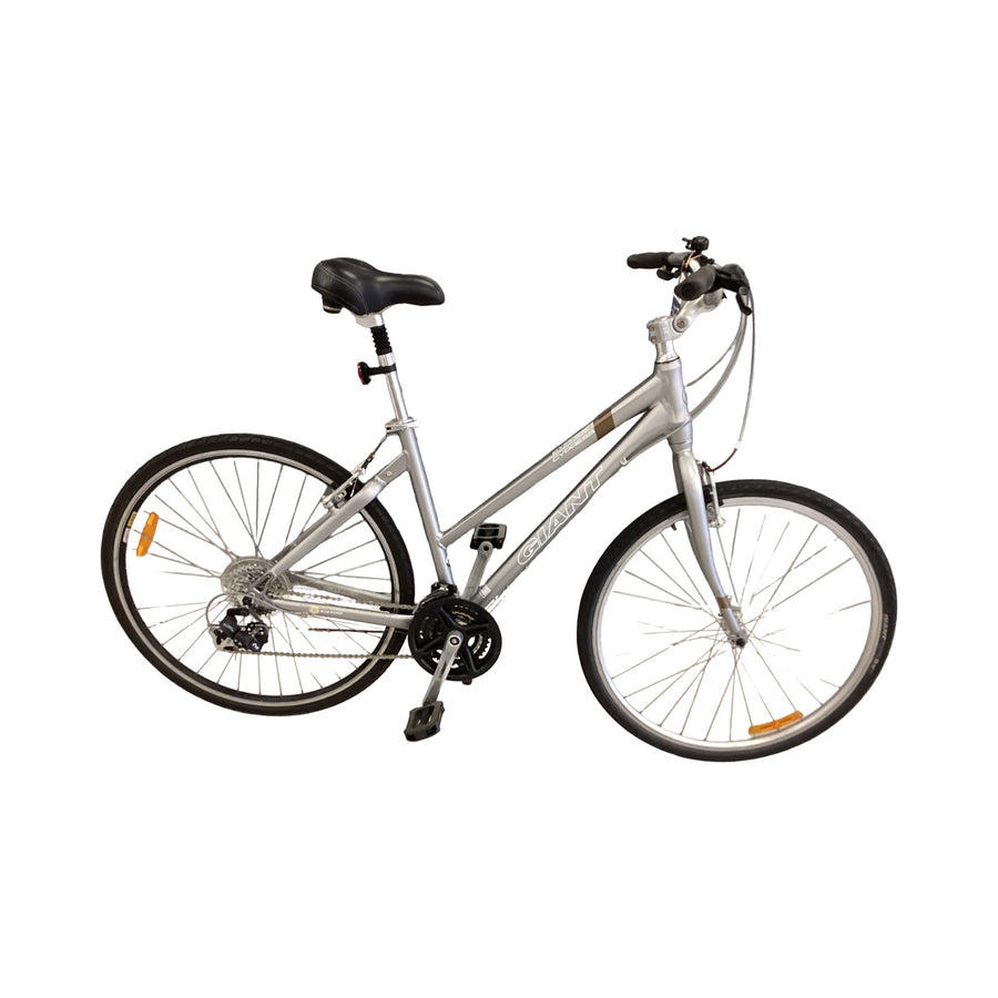 Giant Cypress Bike -  48cm - Hybrid Commuter, Colour: Silver