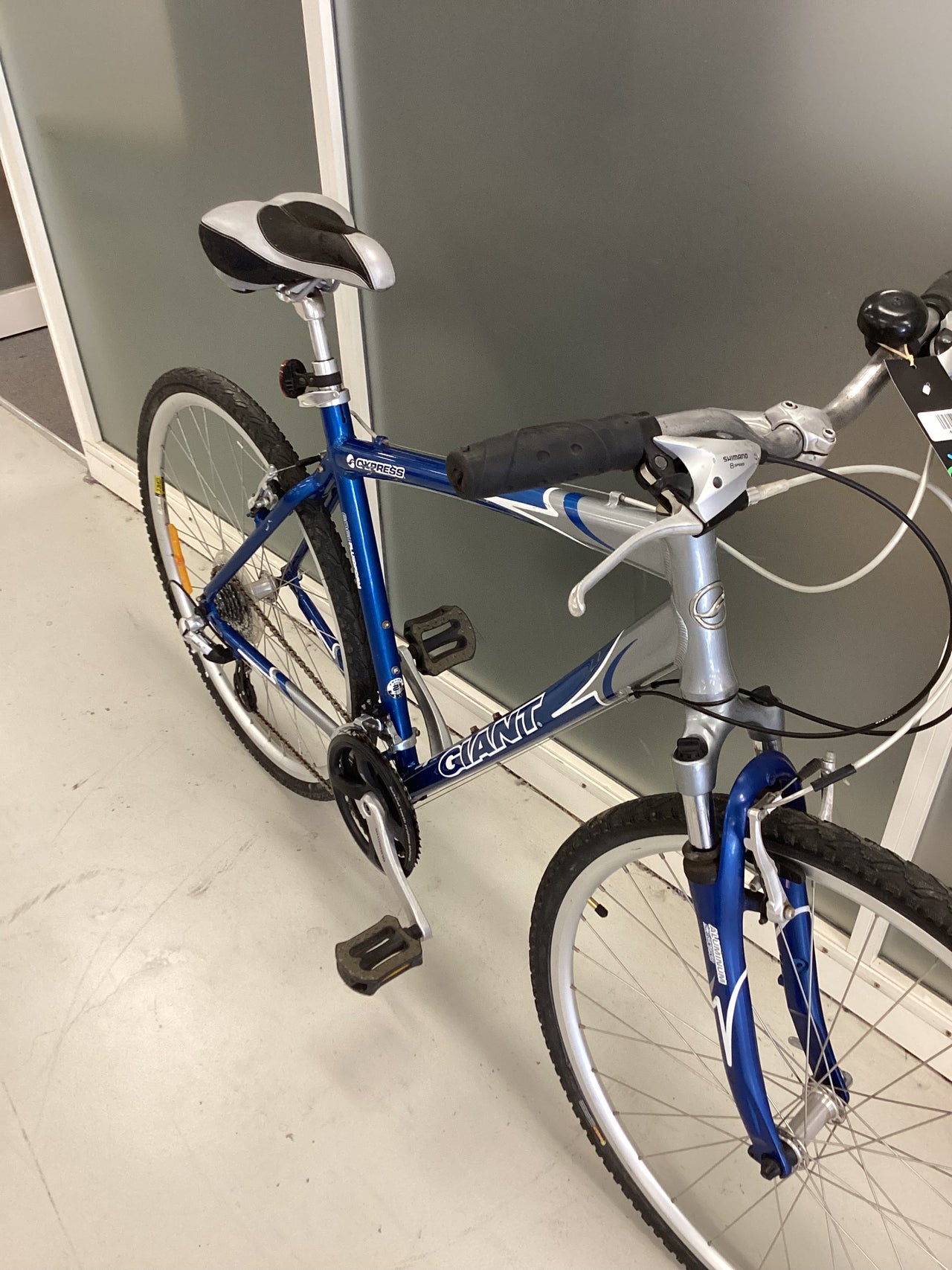 Giant Cypress Bike -  56cm - Hybrid Commuter, Colour: Blue, Silver