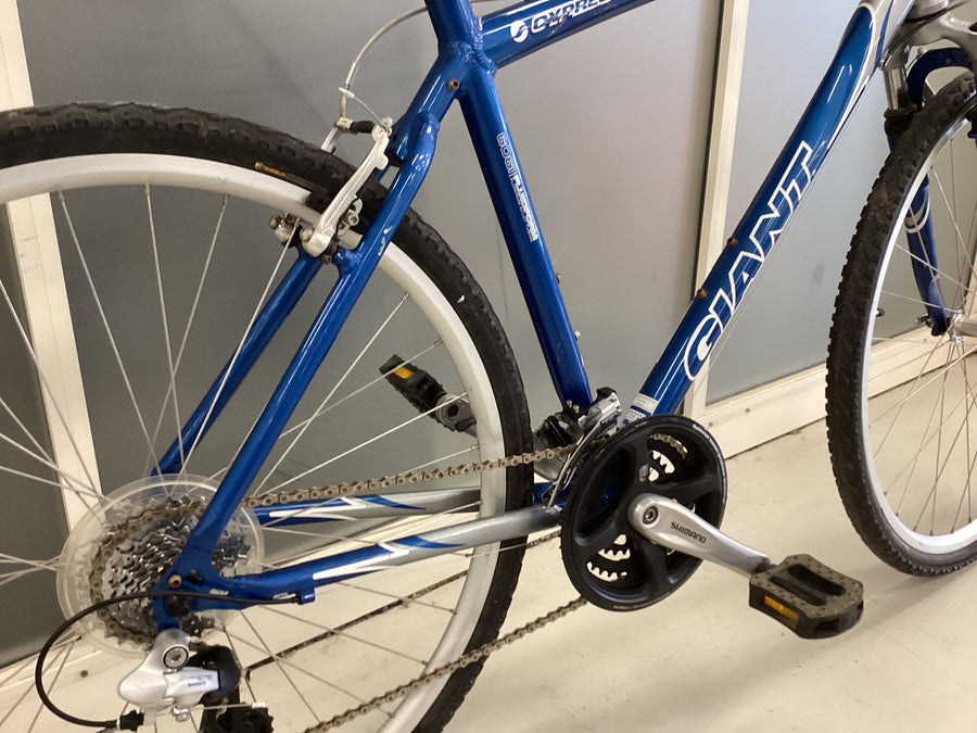 Giant Cypress Bike -  56cm - Hybrid Commuter, Colour: Blue, Silver