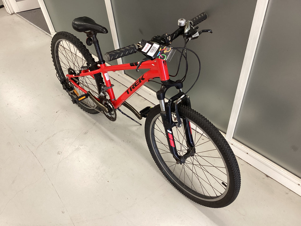 Trek Precaliber Bike - 24"  - Mountain Bike,
Kids, Colour: Black, Red