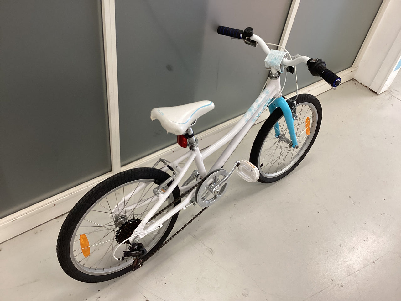 XDS Xlite 20 Bike - 20"  - Kids, Colour: Blue, White