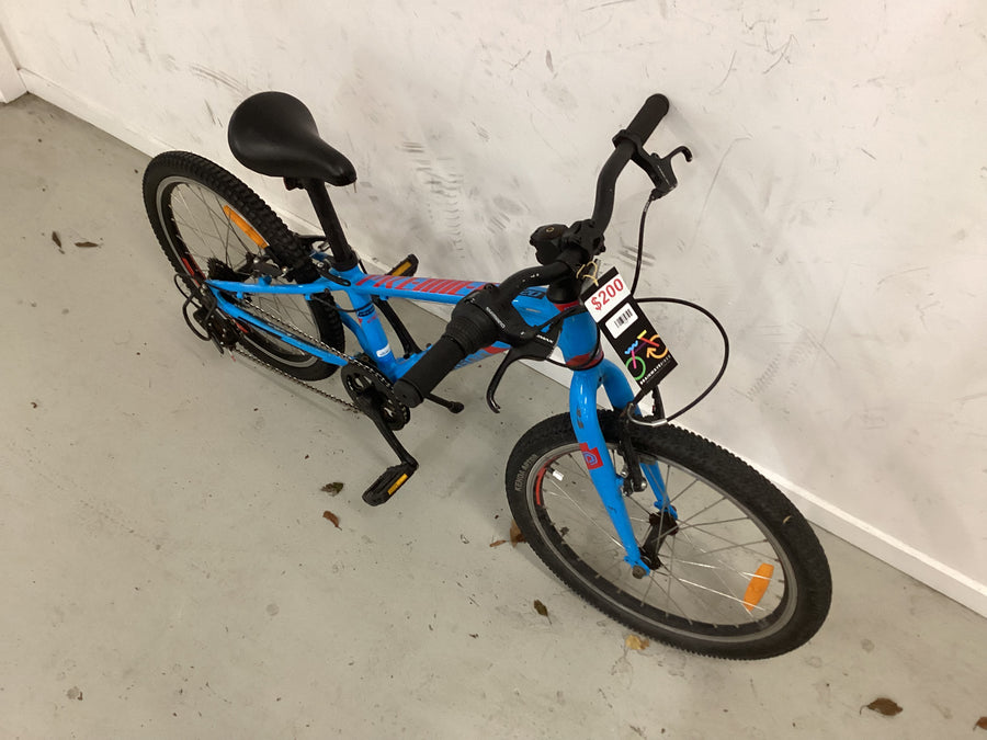 Polygon Premier Bike - 20"  - Kids, Colour: Blue, Red
