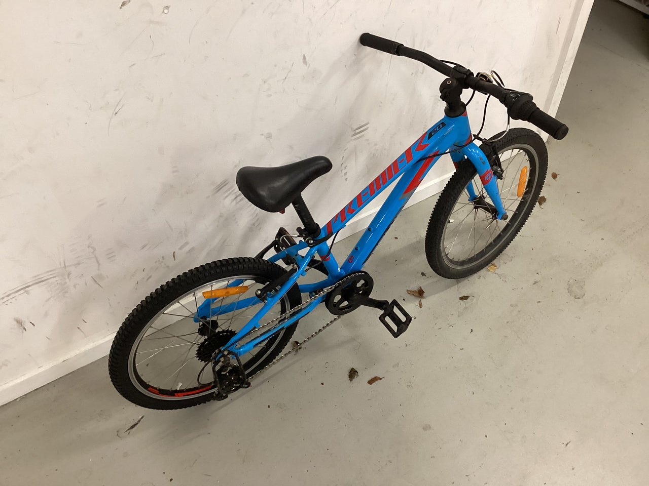 Polygon Premier Bike - 20"  - Kids, Colour: Blue, Red