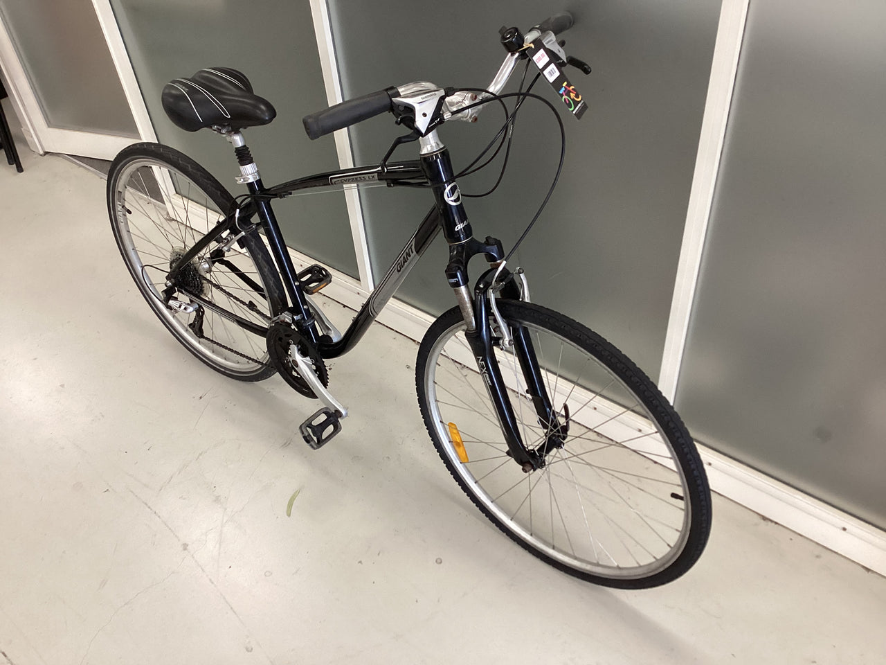 Giant Cypress LX Bike -  50cm - Hybrid Commuter, Colour: Black