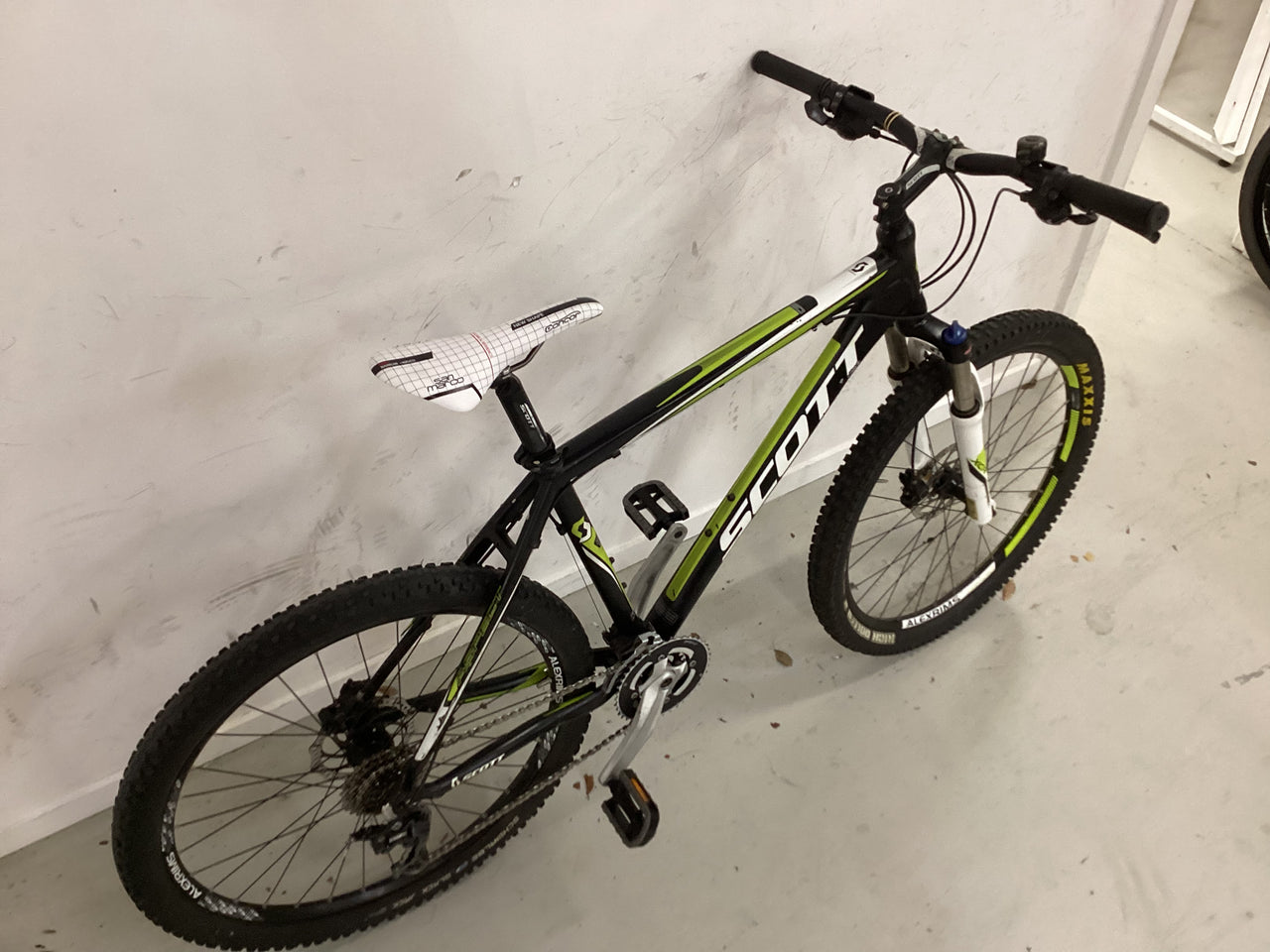 Scott Aspect Bike - 26" 50cm - Mountain Bike, Colour: Black, Green, White