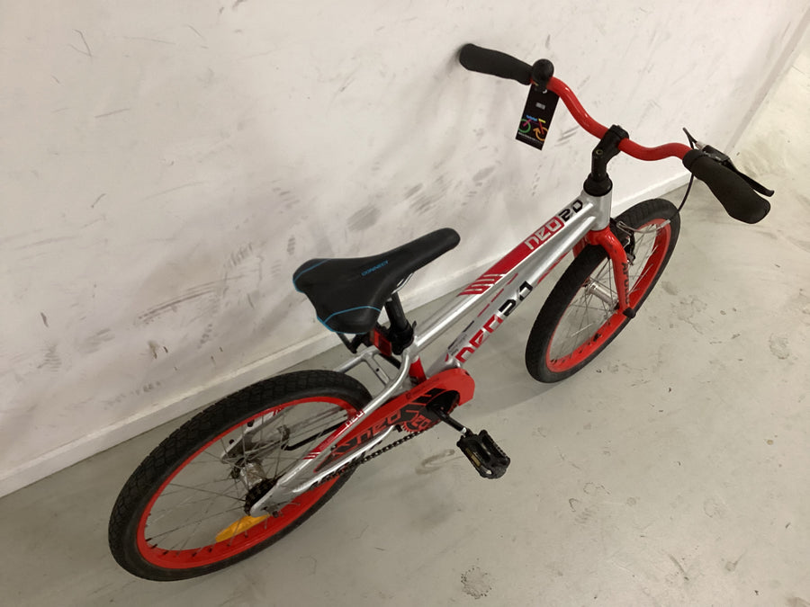 Apollo Neo 20 Bike - 20"  - Kids, Colour: Red