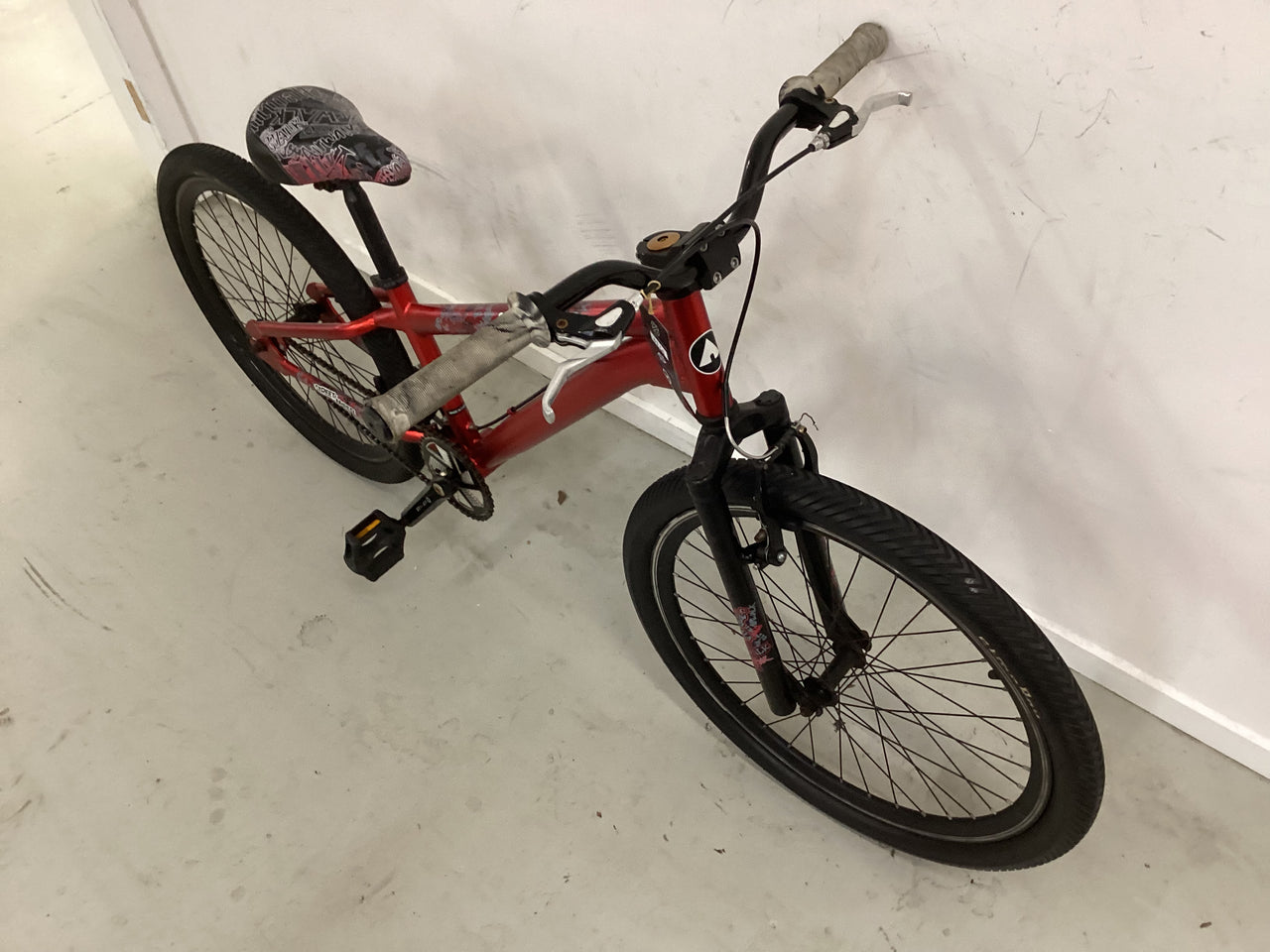 Airwalk Streetjumper Bike - 24"  - BMX, Colour: Red