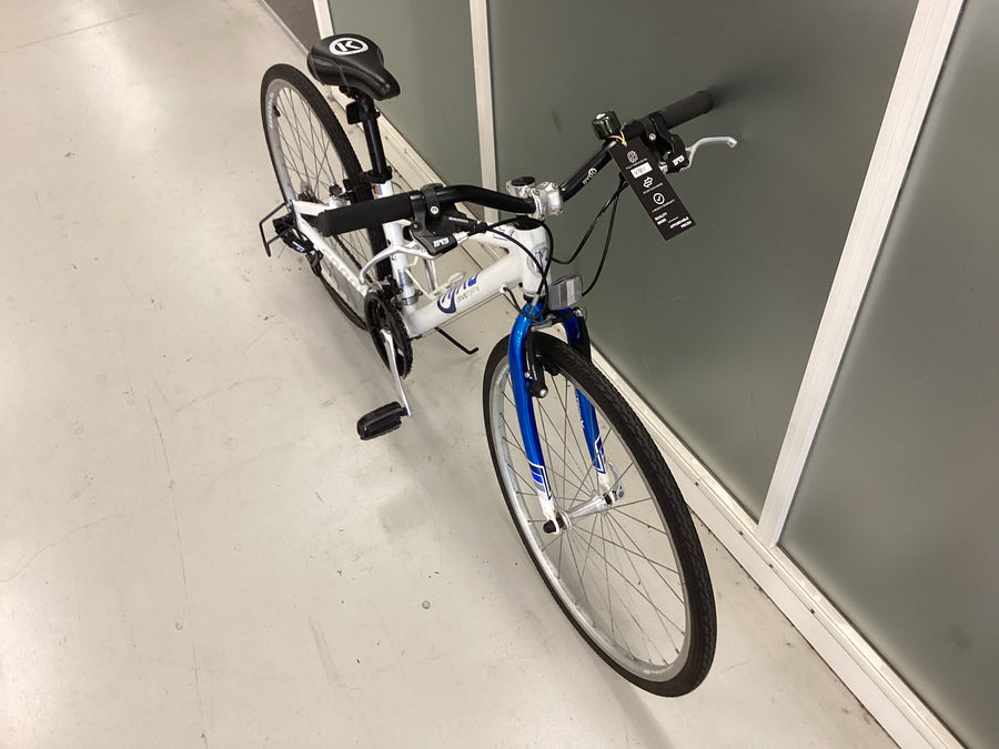 BYK E540 Bike - 24"  - Flat Bar Commuter,
Kids, Colour: Blue, White