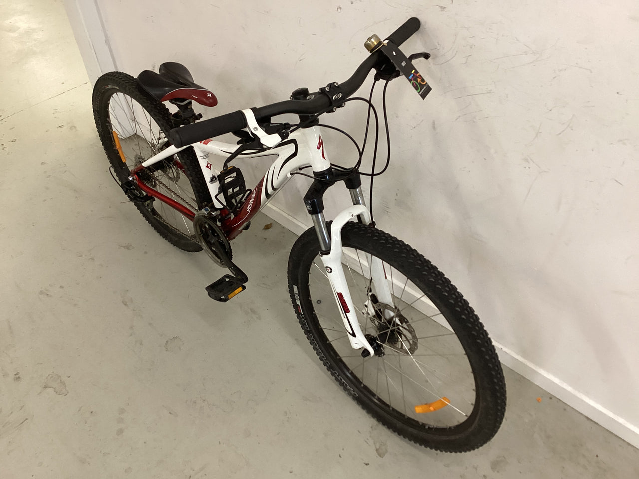 Specialized Myka Bike -  38cm - Mountain Bike, Colour: White, Red