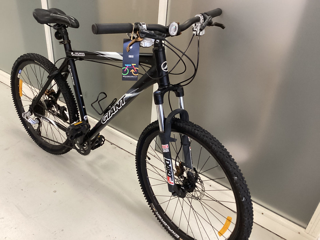 giant Alias Bike - 26"  - Mountain Bike, Colour: Black