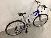 Thumbnail for Giant Elwood Bike -  48cm - Hybrid Commuter, Colour: Blue, Silver