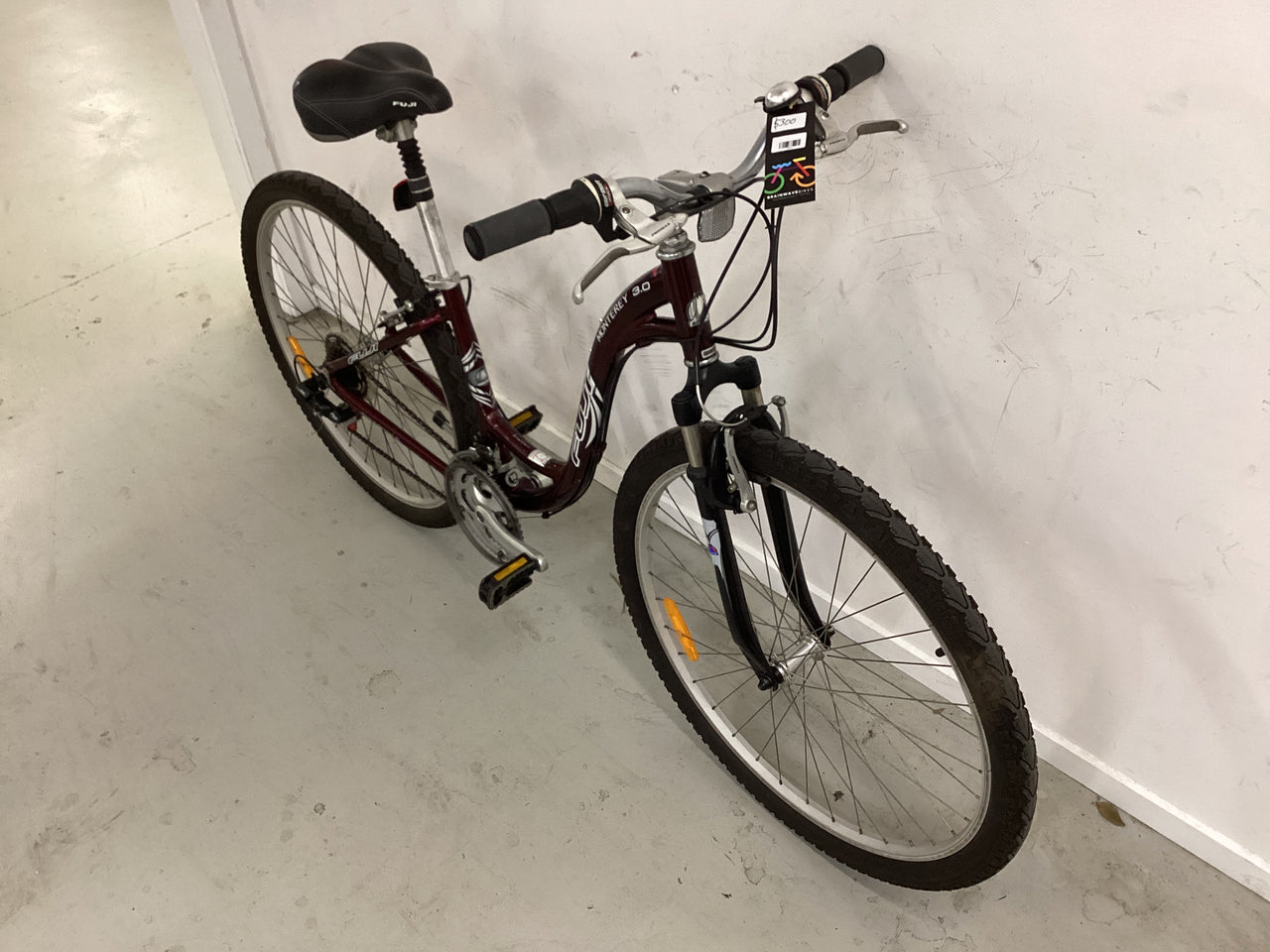 Fuji Monterey 3.0 Bike -  52cm - Hybrid Commuter,
Flat Bar Commuter, Colour: Purple